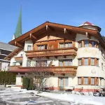 Appartement In Kaltenbach Near Lift *