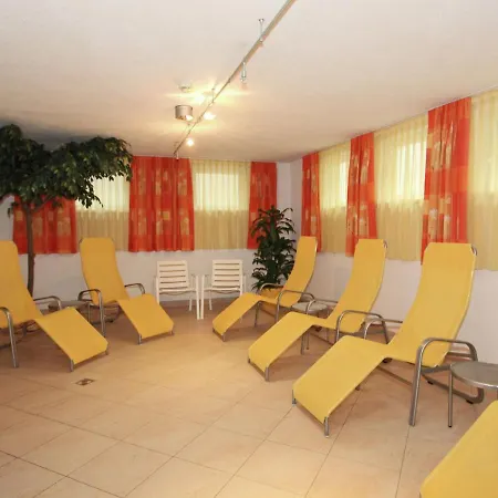 Spacious Flat With Sauna In Apartment *