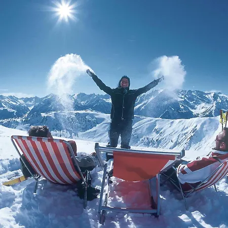 In Kaltenbach Near Lift * 스텀