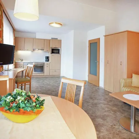 Apartment Spacious Flat With Sauna In